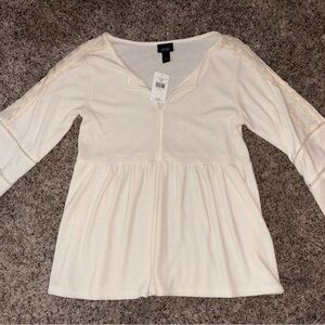 Daytrip Ivory Blouse with Lace Details